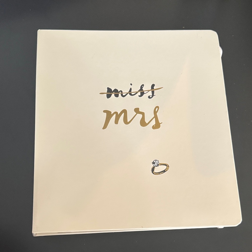 Kate Spade ♠️ 'Mrs' Wedding Planner